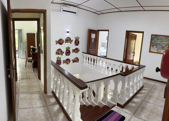 Royal Bay Vila Anse Royale