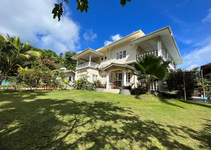 Royal Bay * Anse Royale
