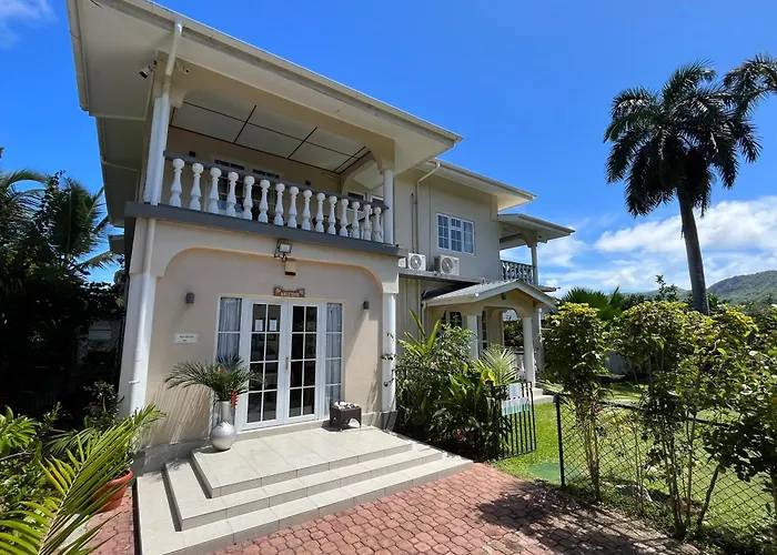 Vila Royal Bay *